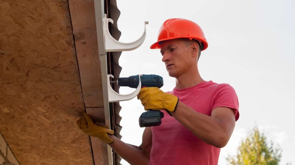 Professional-Gutter-Systems-Maintenance-In-Melbourne.jpg